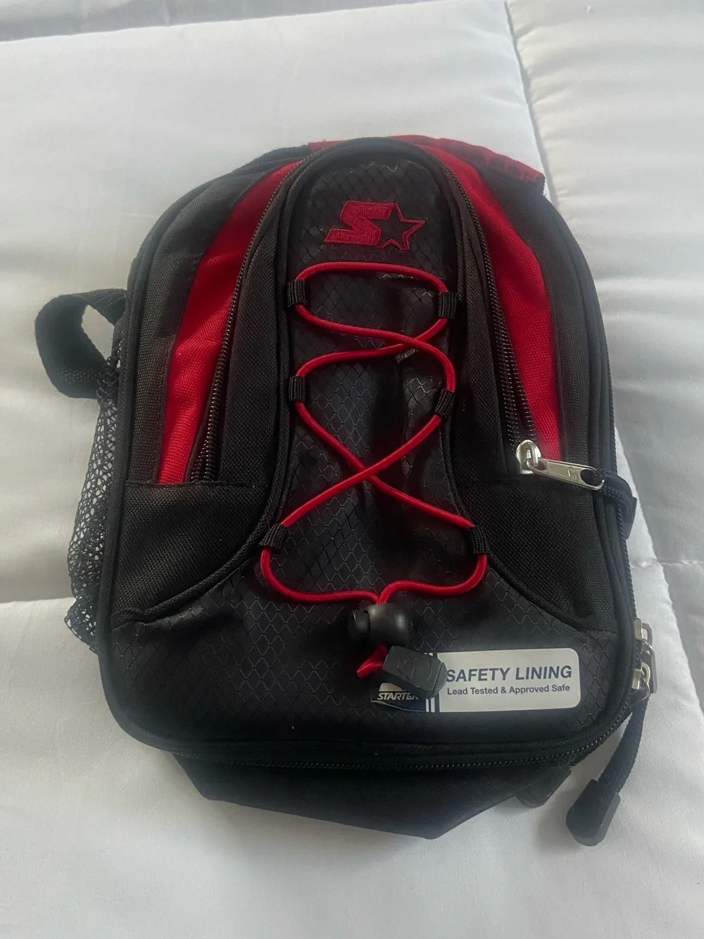 Vintage STARTER Black and Red Front-Bungee Lunchbox